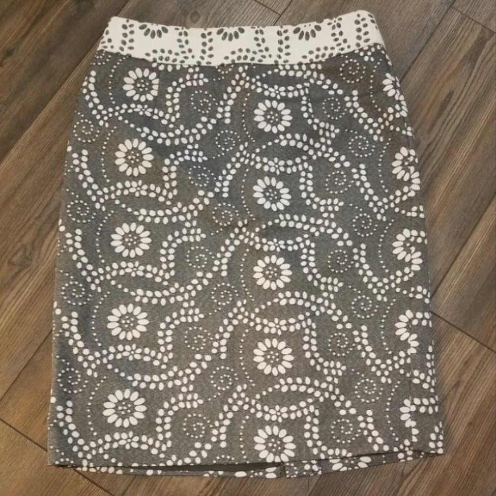 Banana Republic Gray and White Skirt 0